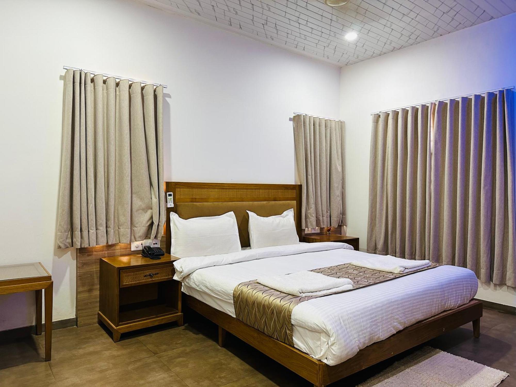Lion Park Hotel & Resorts Гирский лес Экстерьер фото